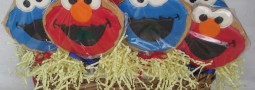 Elmo and Cookie Monster – Sesame Street cookie pops