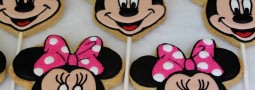 Mickey Mouse and Minnie Mouse cookie pops